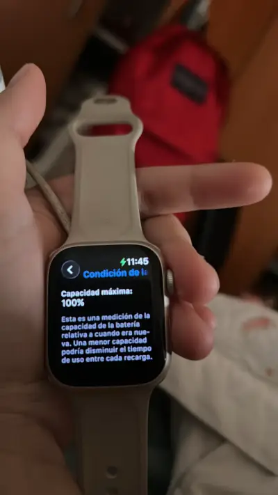 Smartwatch deportivo plateado - miniatura 4