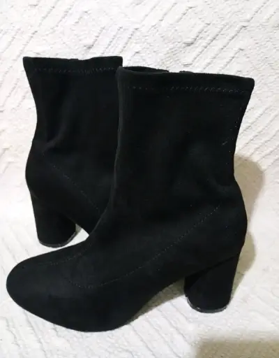 Botines negros de gamuza N° 36 - miniatura 4