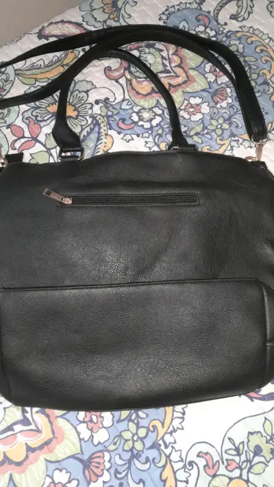 Bolso negro grande - miniatura 1