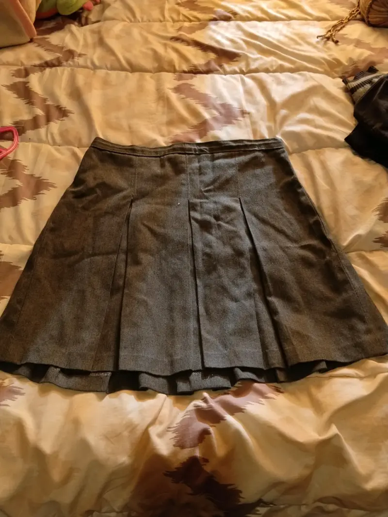 Falda gris plisada - 3