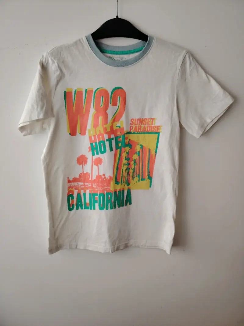 Polera estampada Hotel California - 2