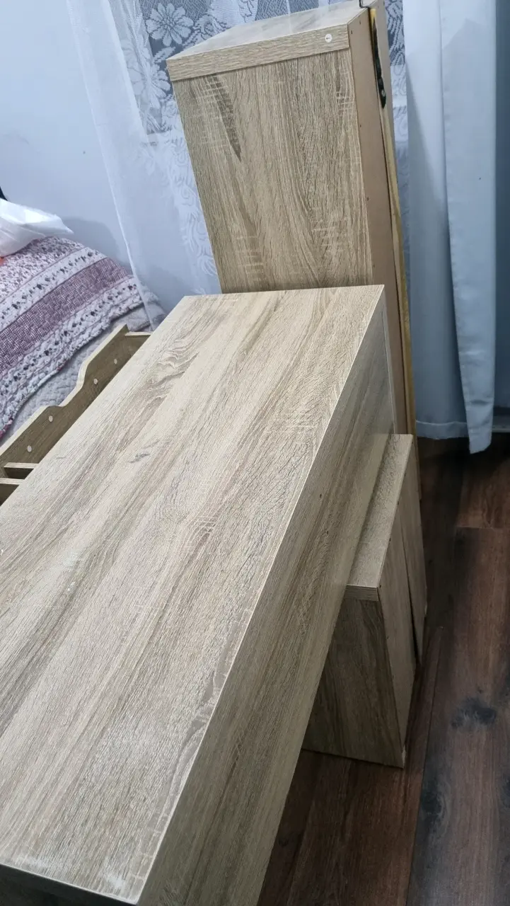 Escritorio con estantería de madera - 4