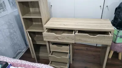 Escritorio con estantería de madera - miniatura 5
