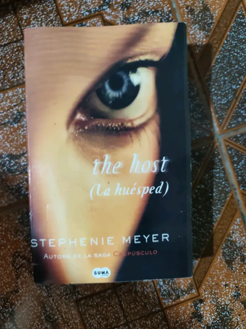 Libro 'The Host' de Stephenie Meyer