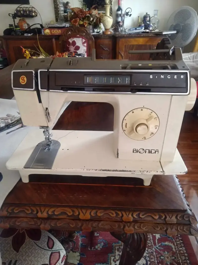 Maquina de coser Singer para reparar - 2