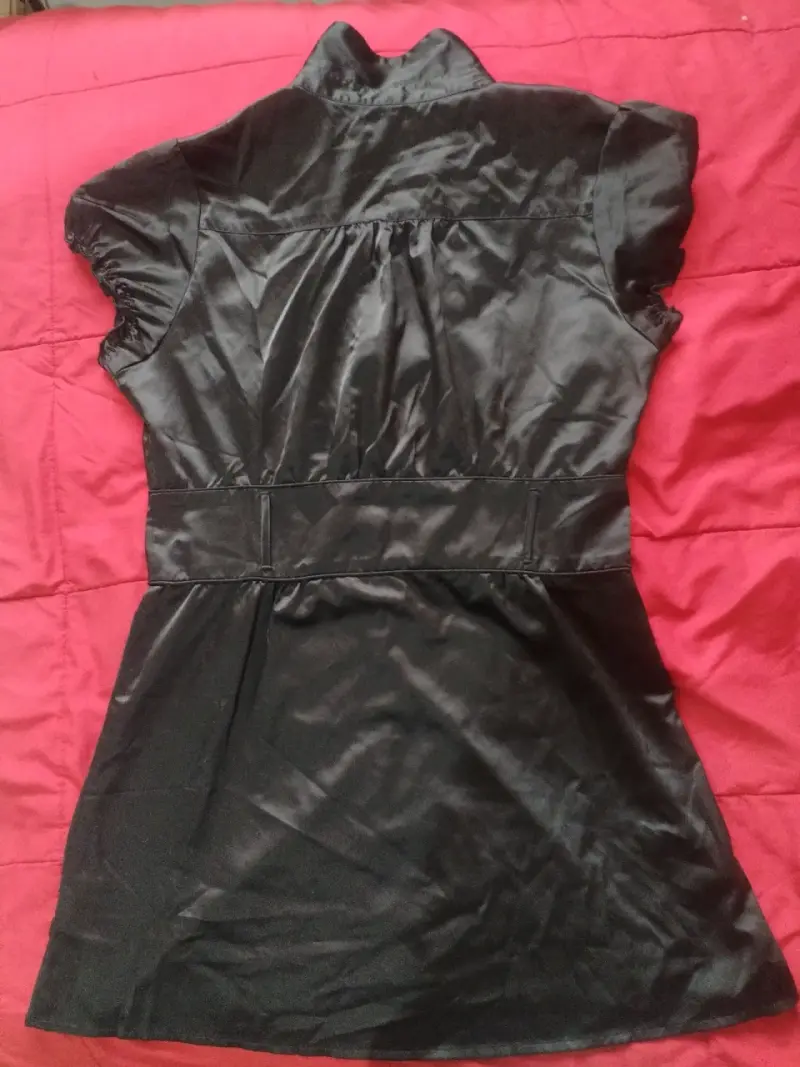 Blusa vestido satinada negra con volantes - 2