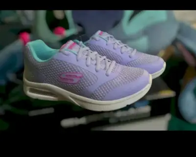 Zapatillas deportivas lilas - miniatura 1