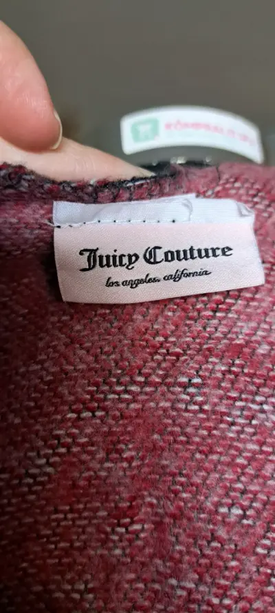 Capa Juicy Couture rojo y negro - miniatura 5