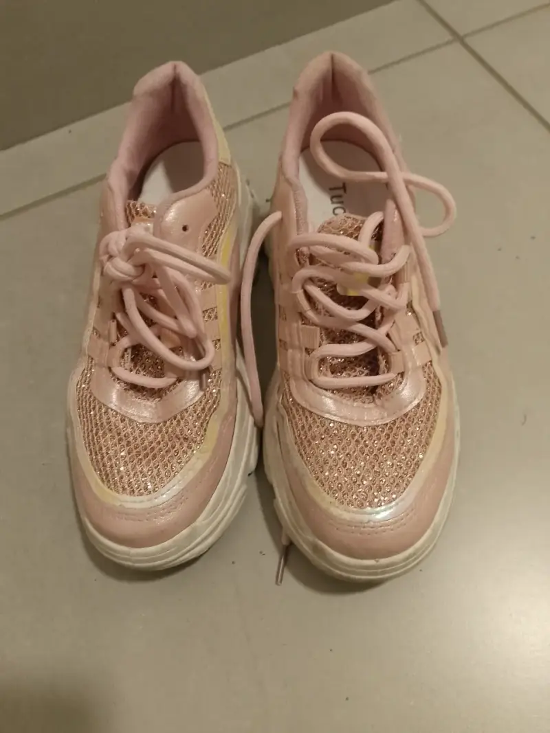 Zapatillas rosadas brillantes - 1