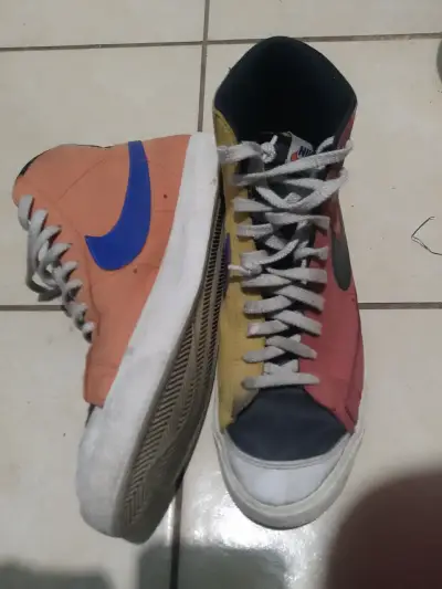 Zapatillas deportivas tricolor - miniatura 1