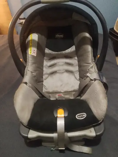 Silla de auto infantil Chicco - miniatura 1