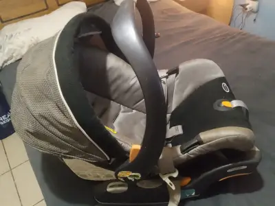 Silla de auto infantil Chicco - miniatura 4