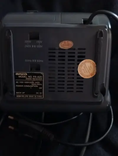 Radio reloj despertador Aiwa - miniatura 2
