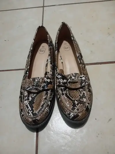 Mocasines de mujer estampado serpiente - miniatura 2