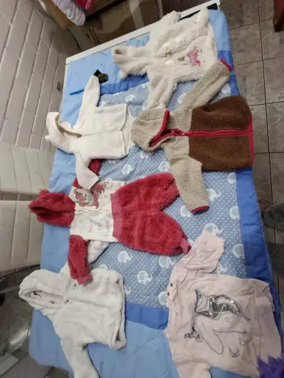 Conjunto de pijamas para bebé - miniatura 3