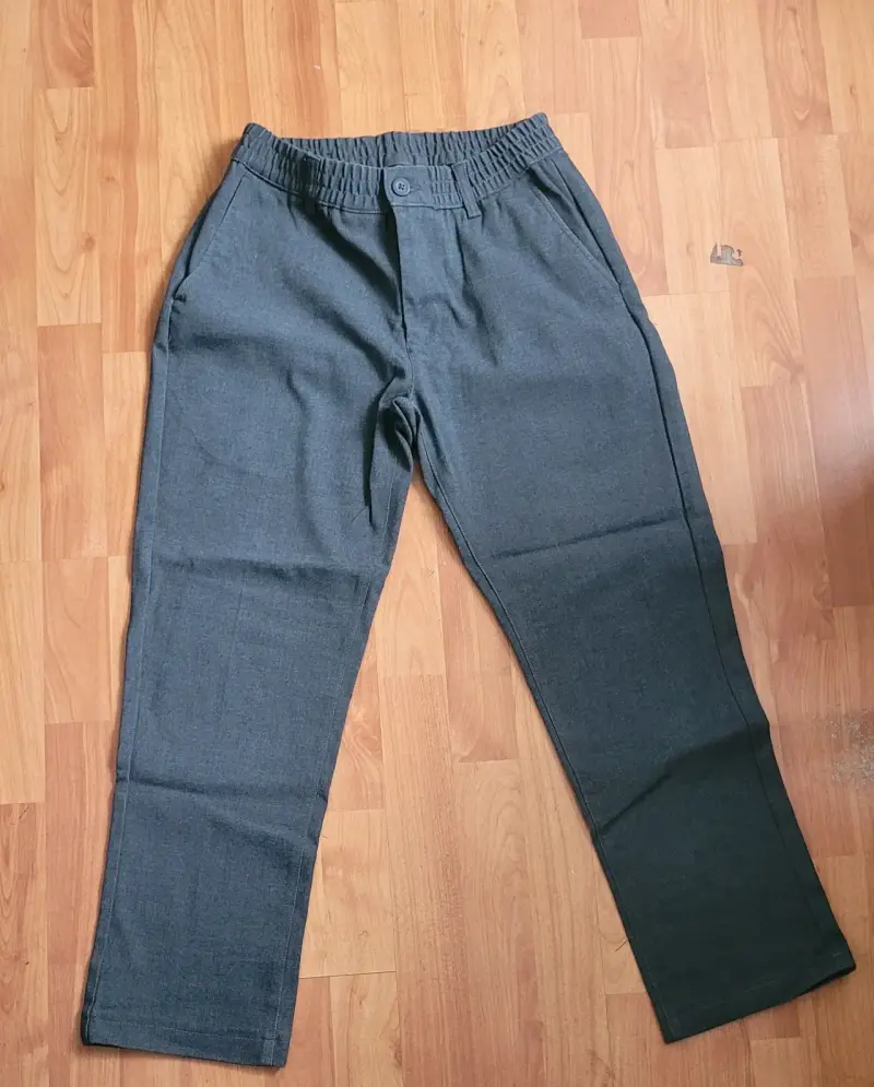 Pantalón de colegio