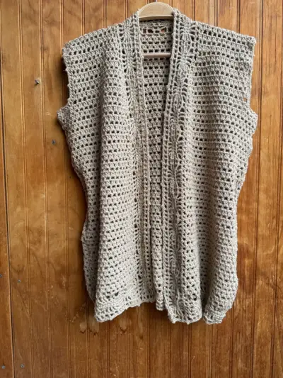 Chaleco tejido beige - miniatura 1