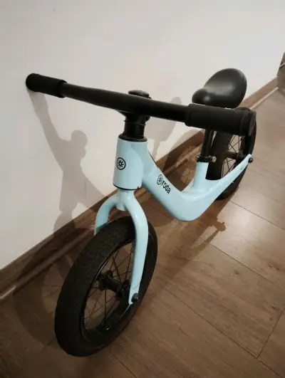 Bicicleta de equilibrio azul - miniatura 2