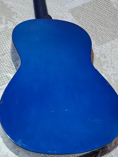 Guitarra acústica azul Pecaya - miniatura 3