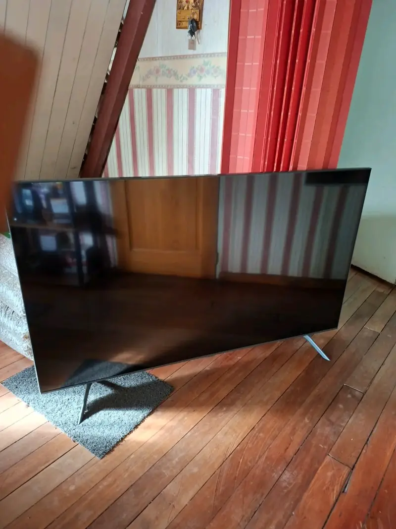 Televisor SAMSUNG 60 pulgadas - 2