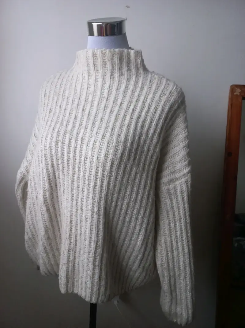 Suéter tejido blanco