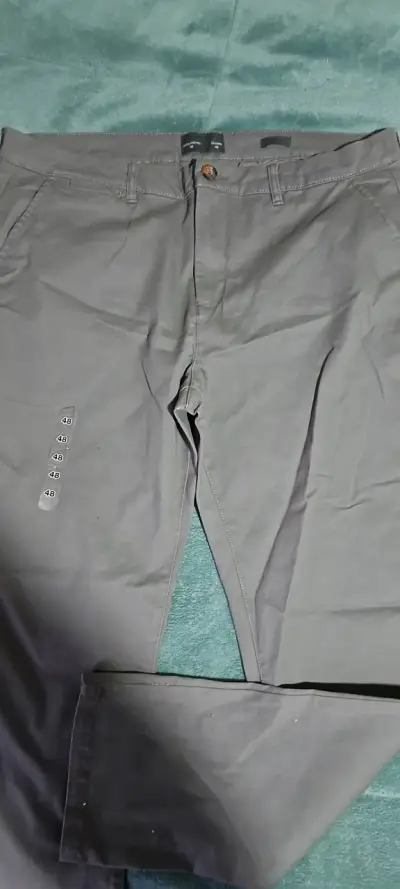 Pantalón gris talla 48 - miniatura 1