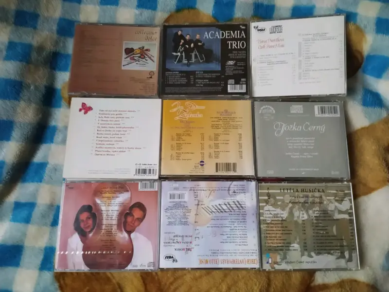 Nueve CDs de música clásica y folclórica Checa - 2