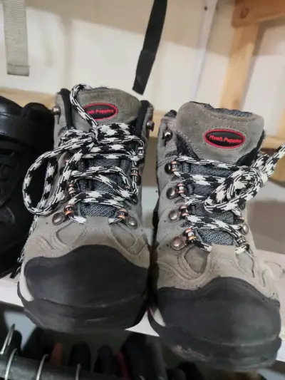 Zapatillas trekking Hush Puppies TALLA 33 - miniatura 1