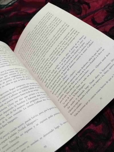 Libro 'Yo sé por qué canta el pájaro enjaulado' - miniatura 2