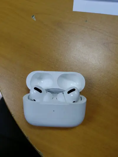 Auriculares inalámbricos blancos - miniatura 1