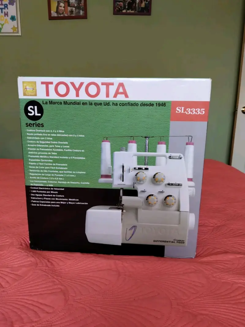 Máquina overlock Toyota SL3335