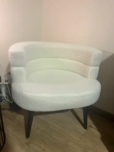 Sillón blanco moderno - miniatura 1