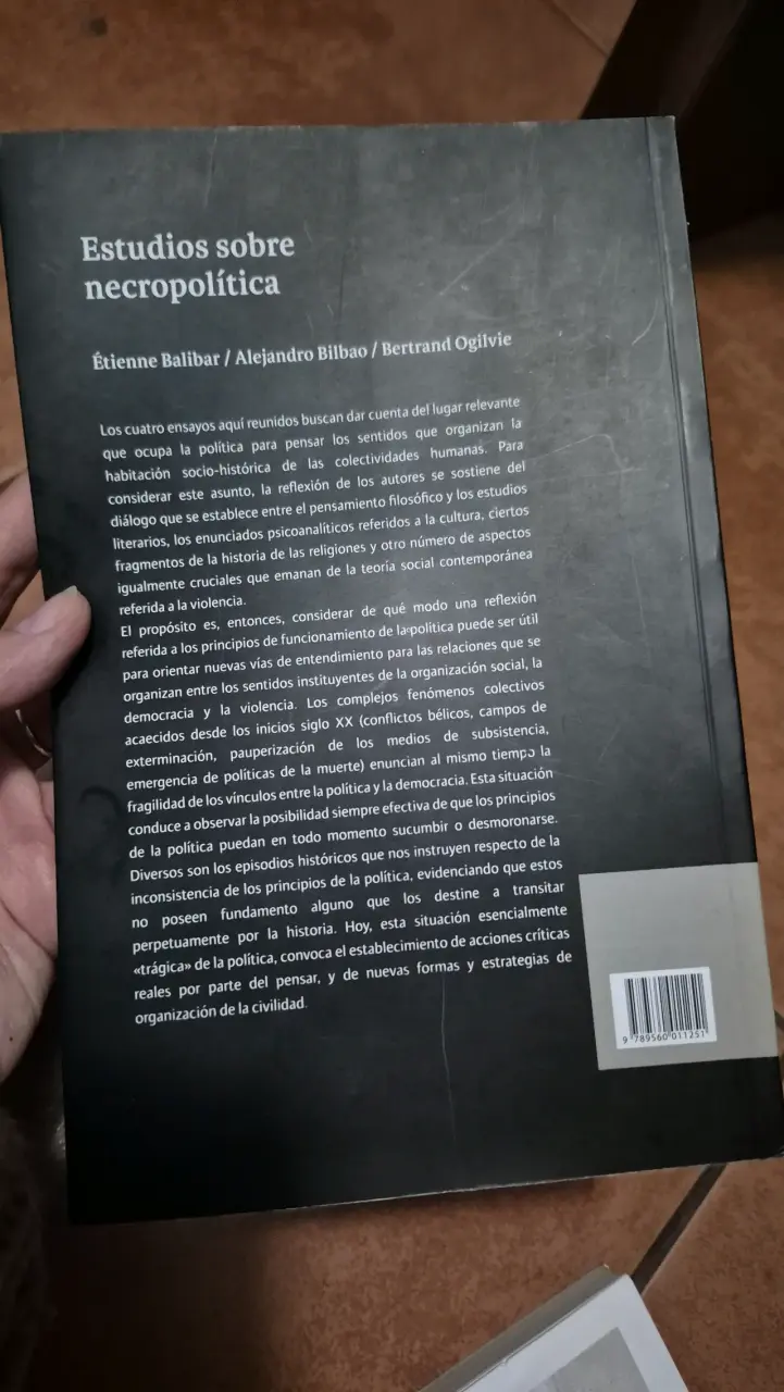 Libro 'Estudios sobre necropolítica' - 2