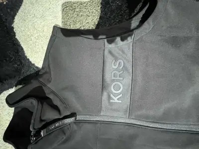 Michael Kors KORS Original Sin Mangas Negro - miniatura 3