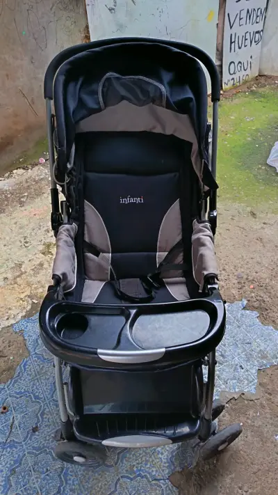 Coche para bebé Infanti - miniatura 1