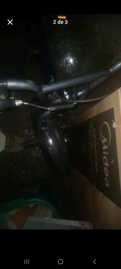 Bicicleta infantil azul usada - miniatura 3