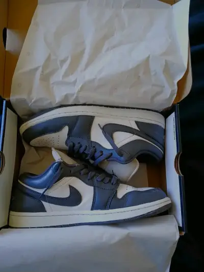 Air Jordan 1 Low (Iron Grey) - miniatura 1