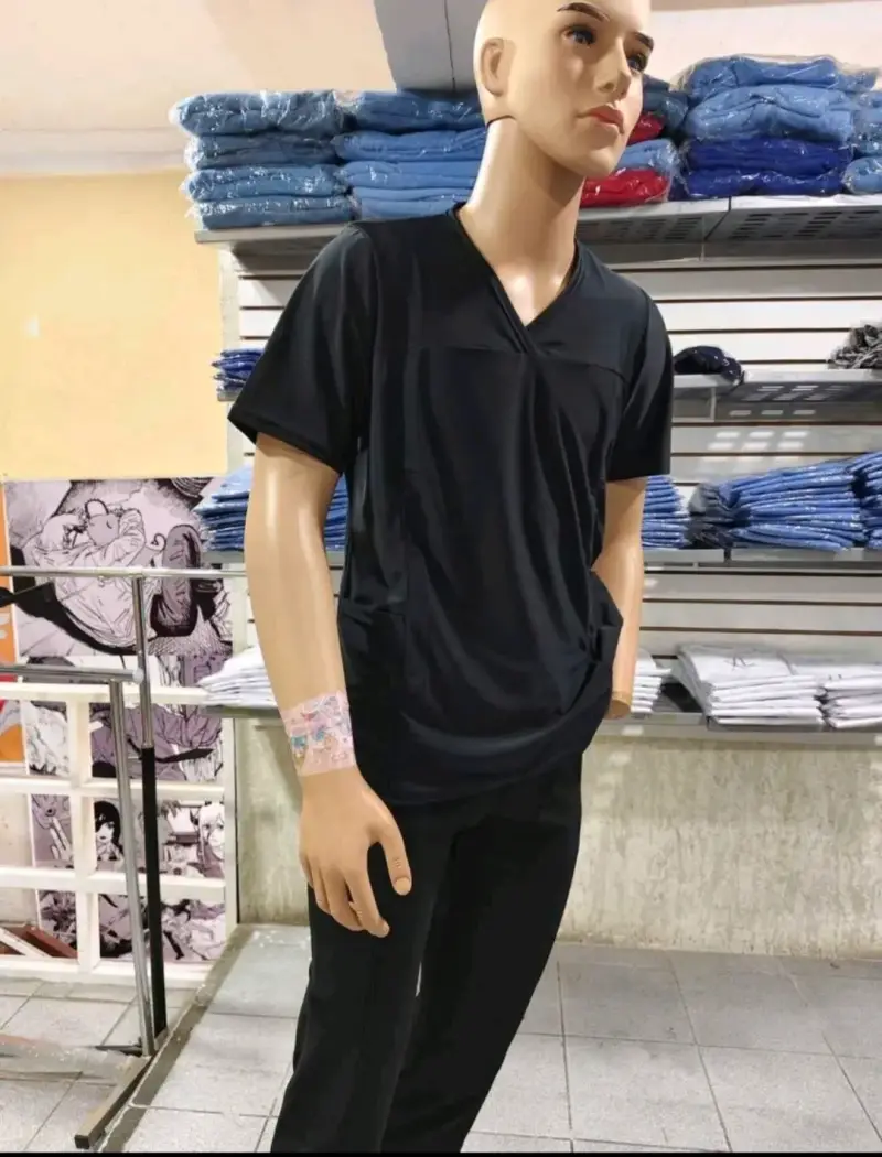 Uniforme médico nuevo - 3