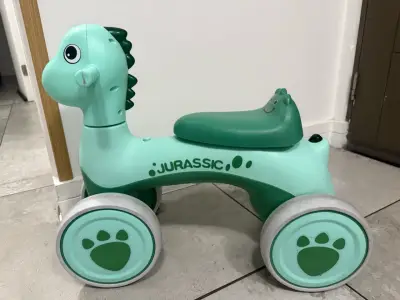 Correpasillos infantil Jurassic verde - miniatura 1