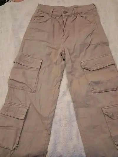 Pantalones cargo beige - miniatura 1