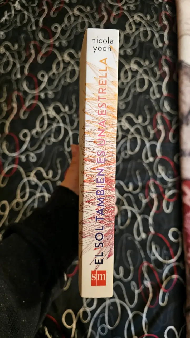 Libro El Sol También es una Estrella - 3