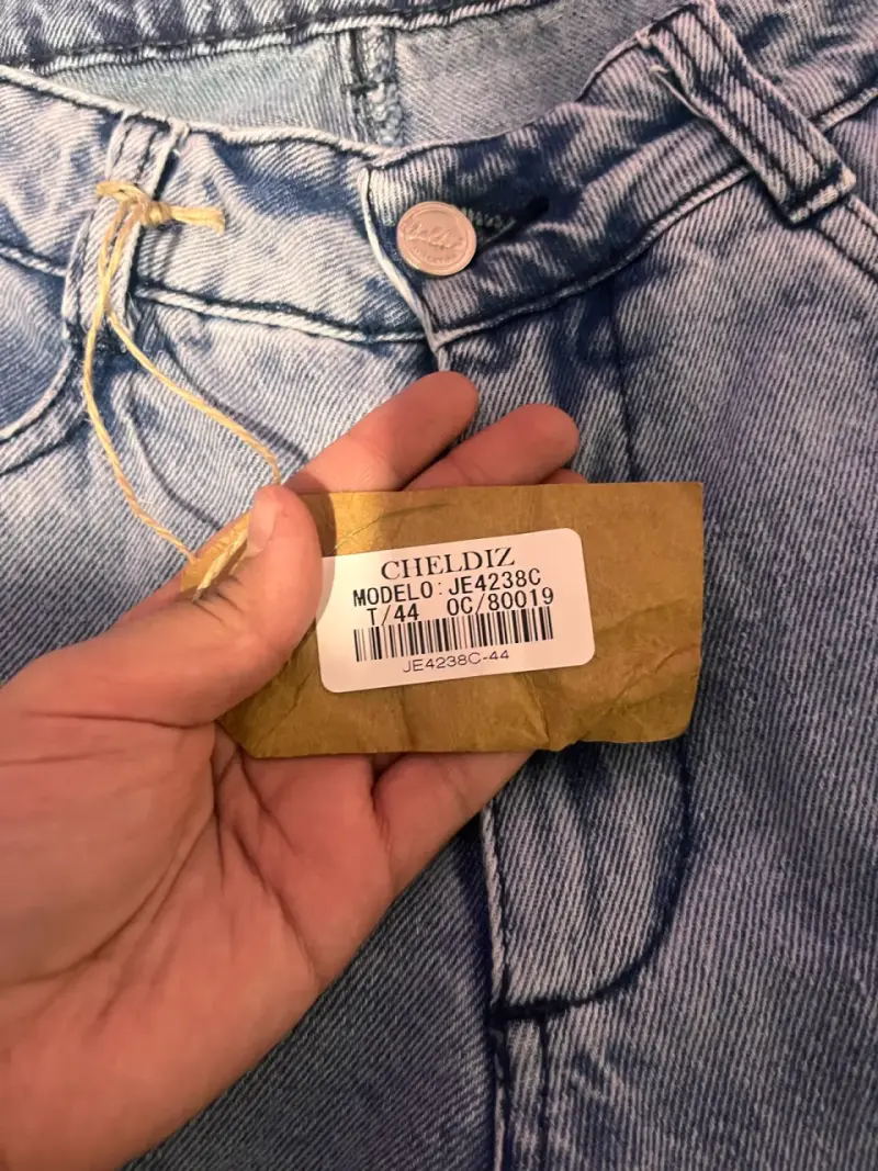 Jeans con diseño de estrellas - 4