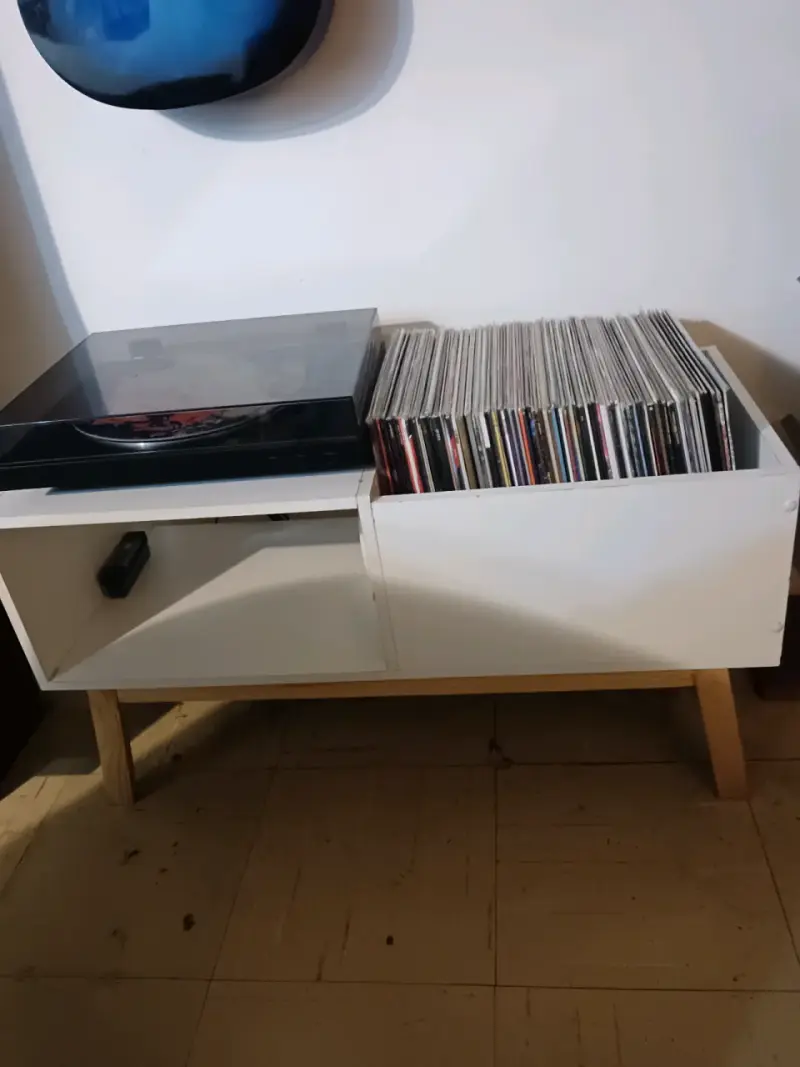 Mueble tocadiscos, vinilos , tornamesa - 5