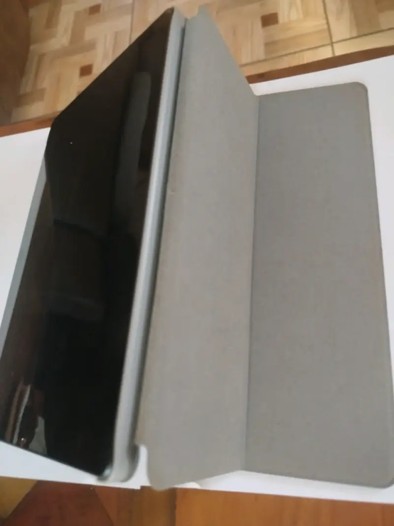 Tablet Lenovo Tab M9 buen estado poco uso - 2