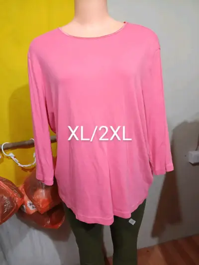 Polera rosa talla XL - miniatura 1
