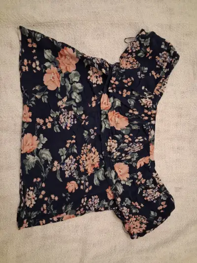 Blusa floral azul - miniatura 2