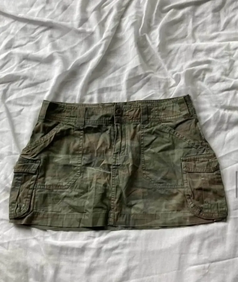 Falda verde militar con parche - 2