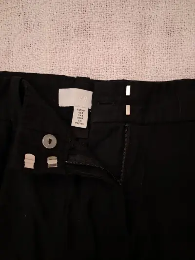 Pantalones cargo negros - miniatura 3