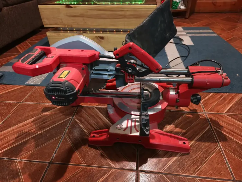 Sierra ingleteadora telescópica Einhell 10" - 3