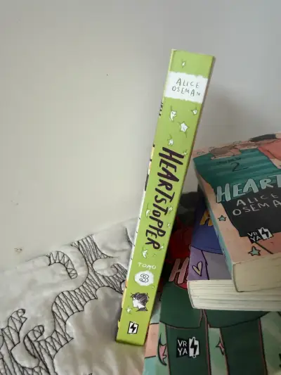 Heartstopper Tomo 3 - miniatura 3